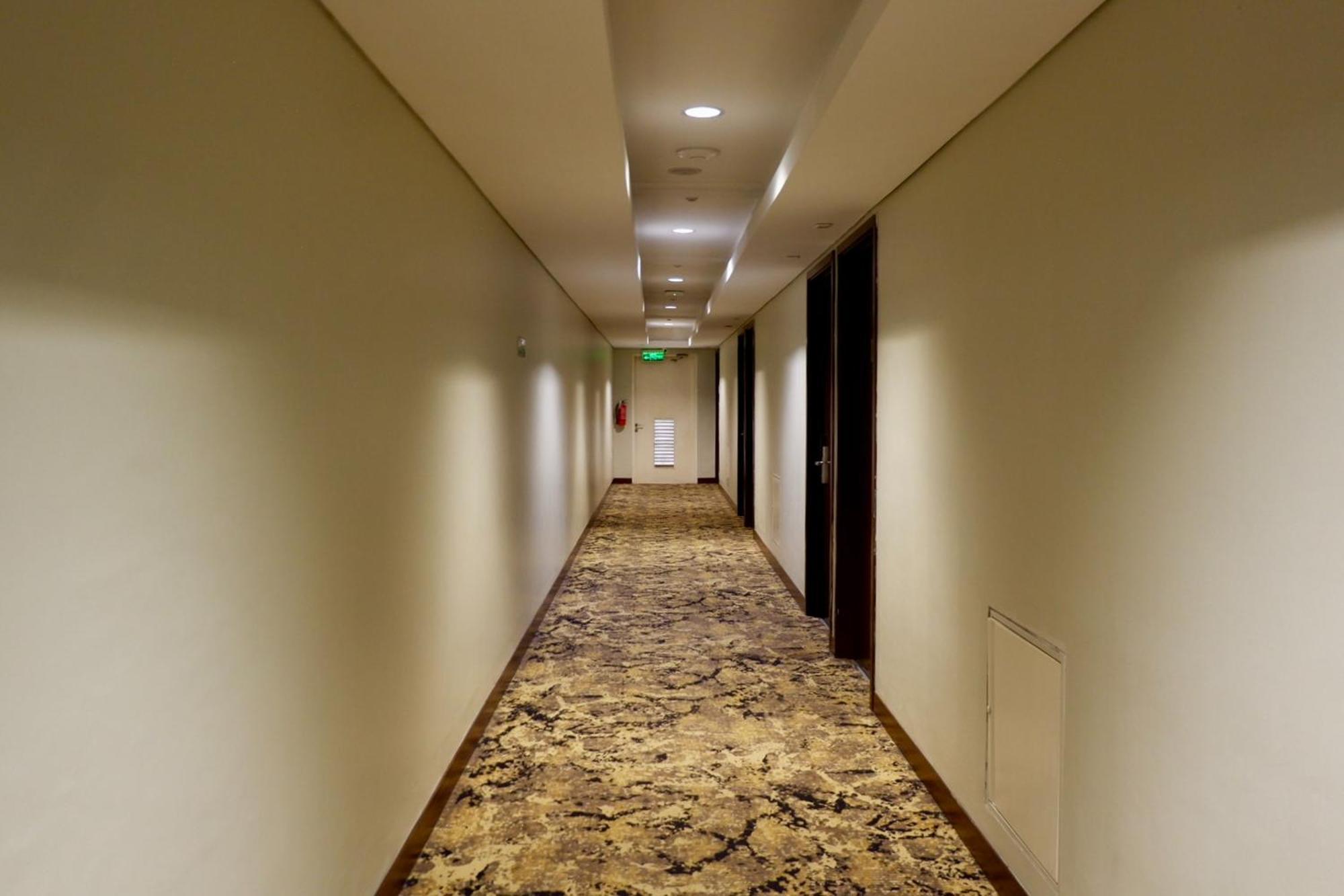 Lemo Hotel Serpong Tangerang Kültér fotó