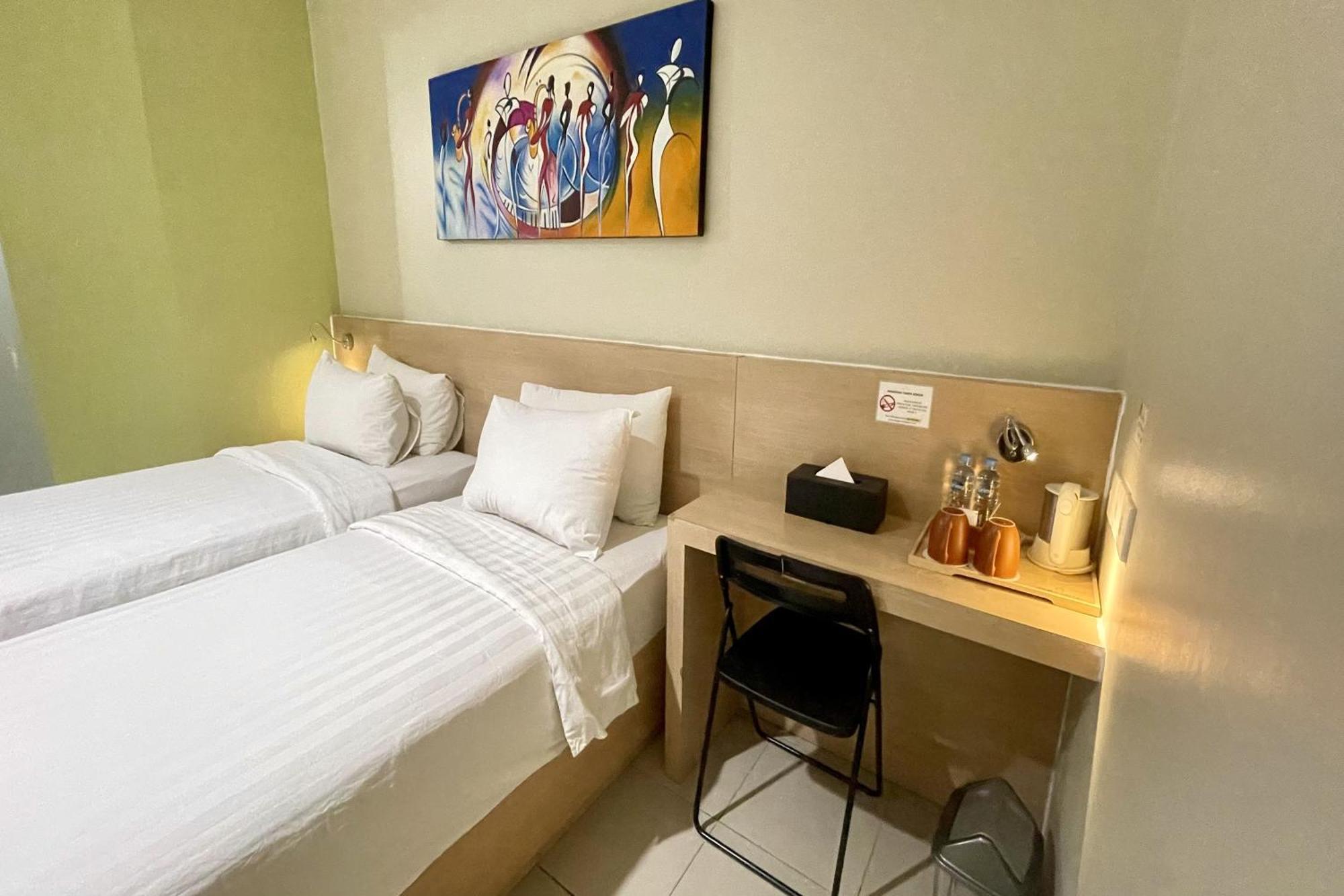 Lemo Hotel Serpong Tangerang Kültér fotó