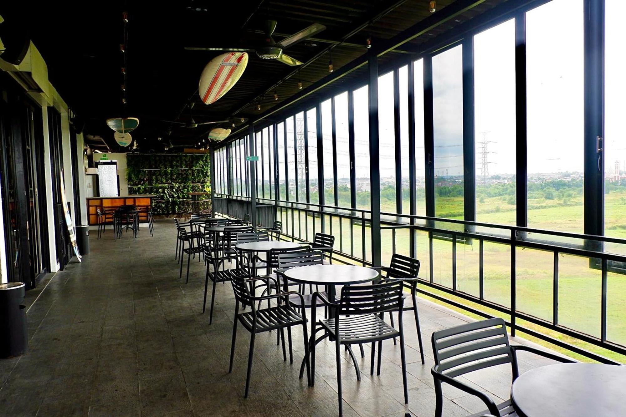 Lemo Hotel Serpong Tangerang Kültér fotó