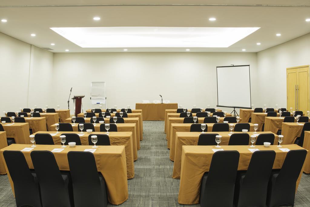 Lemo Hotel Serpong Tangerang Kültér fotó